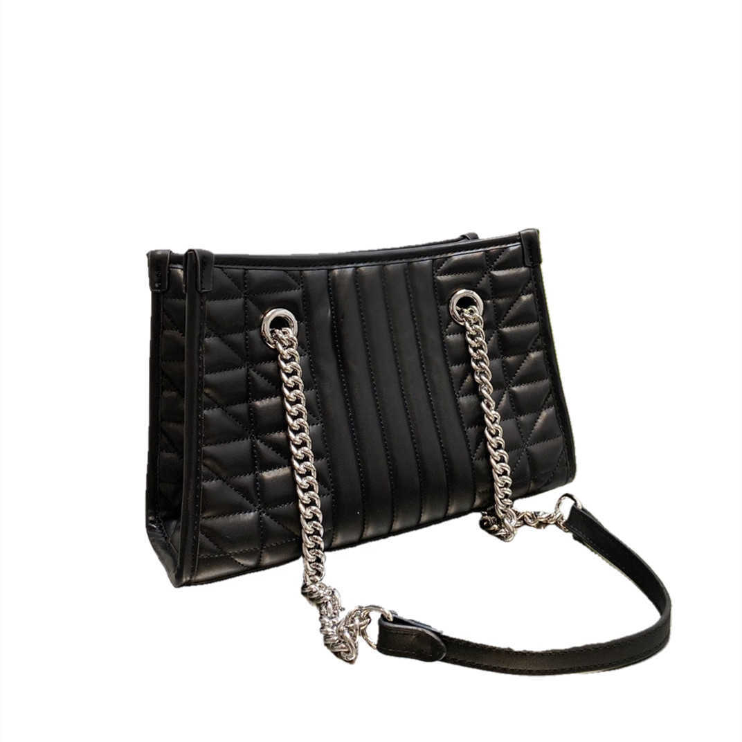 CLASSIC FLOWER 2021 Classic Fashion Messenger shoulder Bag Elegant Temperament totes Diamond Lattice Ladies purse Handbags multi pochette large
CLASSIC FLOWER 2021 Classic Fashion Messenger shoulder Bag Elegant Temperament totes Diamond Lattice Ladies purse Handbags multi pochette large