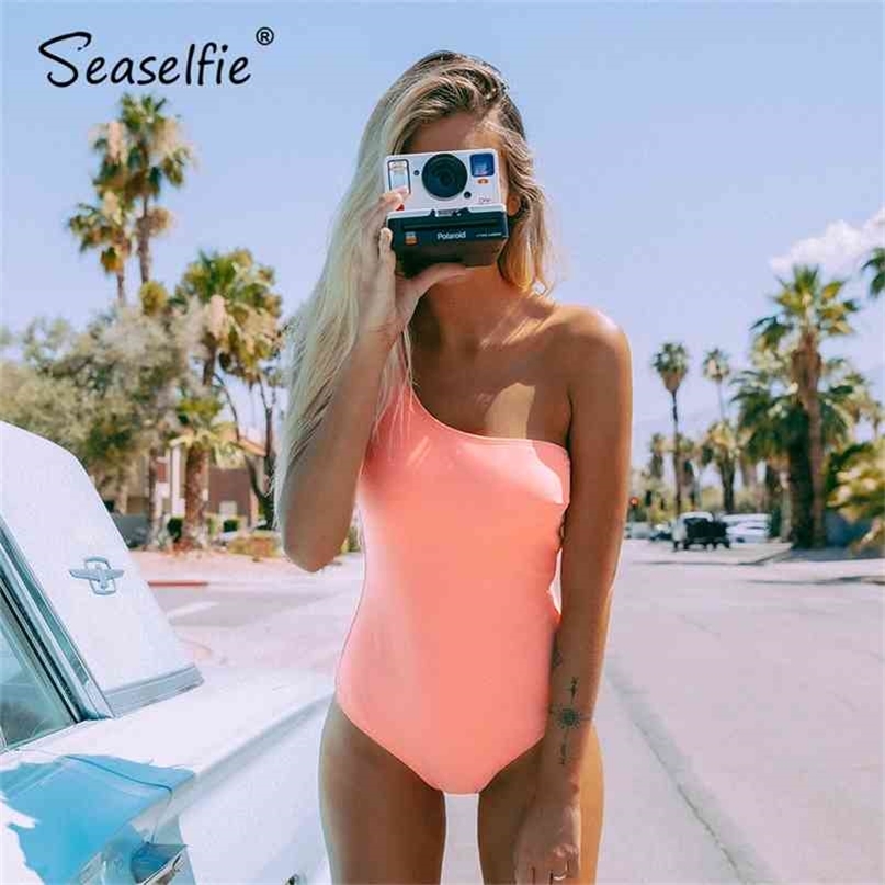 SEASELFIE Sexy Solid Pink One-Shoulder with Belt Swimsuit Women Beachwear Monokini Beach Bathing Suit Swimwear 210702
SEASELFIE Sexy Solid Pink One-Shoulder with Belt Swimsuit Women Beachwear Monokini Beach Bathing Suit Swimwear 210702