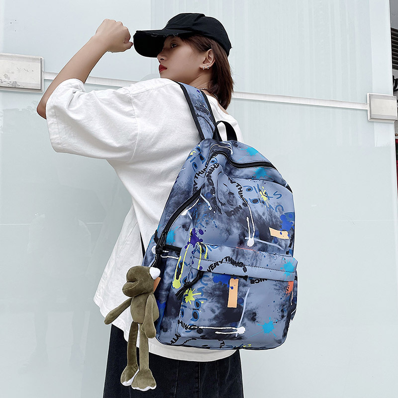 Student Schoolbag Korean Version Large Capacity Fashion Trend Personality Graffiti Backpack Junior High School Students, White
Student Schoolbag Korean Version Large Capacity Fashion Trend Personality Graffiti Backpack Junior High School Students, White