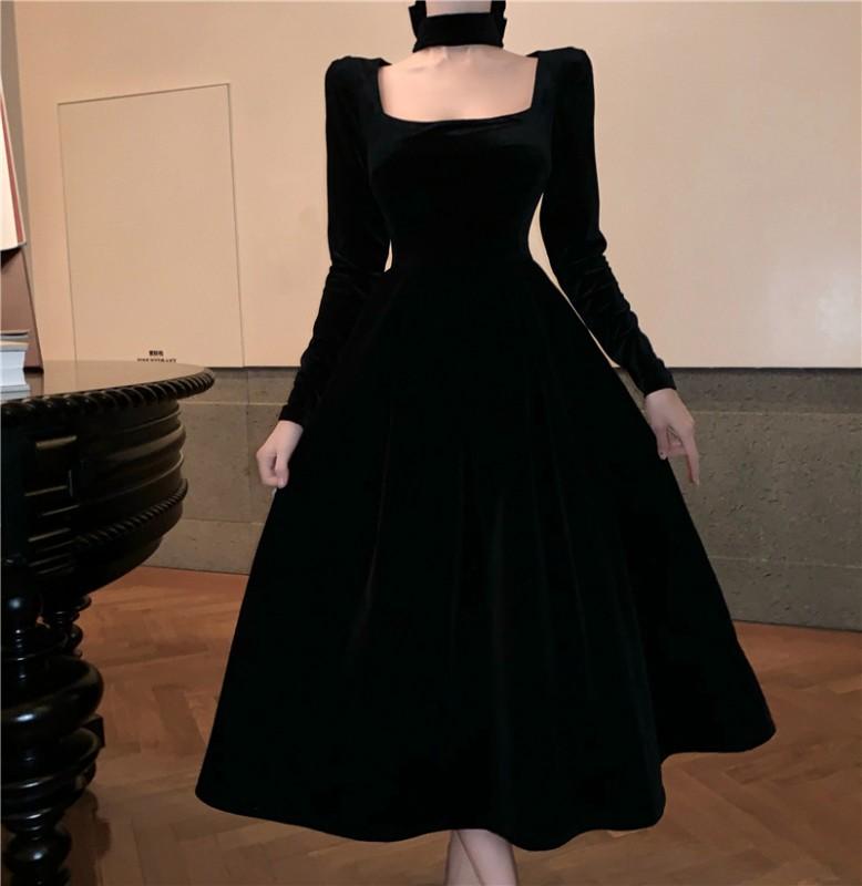 Casual Dresses Winter Vintage Black Velvet Dress Women Elegant Long Sleeve Party Midi Female 2021 Ball Gown Korean
Casual Dresses Winter Vintage Black Velvet Dress Women Elegant Long Sleeve Party Midi Female 2021 Ball Gown Korean