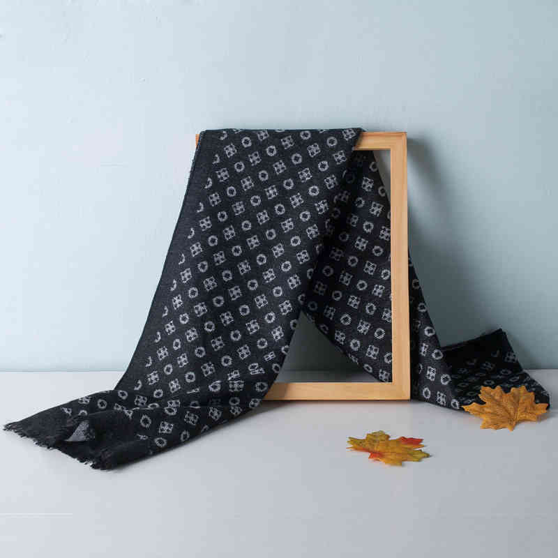 Luxury Brand Designer Men's Cashmere Scarf Winter Warm Neck Scarves Shawl Men Soft Tassel Fashion Women Shawls Wraps Stoles
Luxury Brand Designer Men's Cashmere Scarf Winter Warm Neck Scarves Shawl Men Soft Tassel Fashion Women Shawls Wraps Stoles