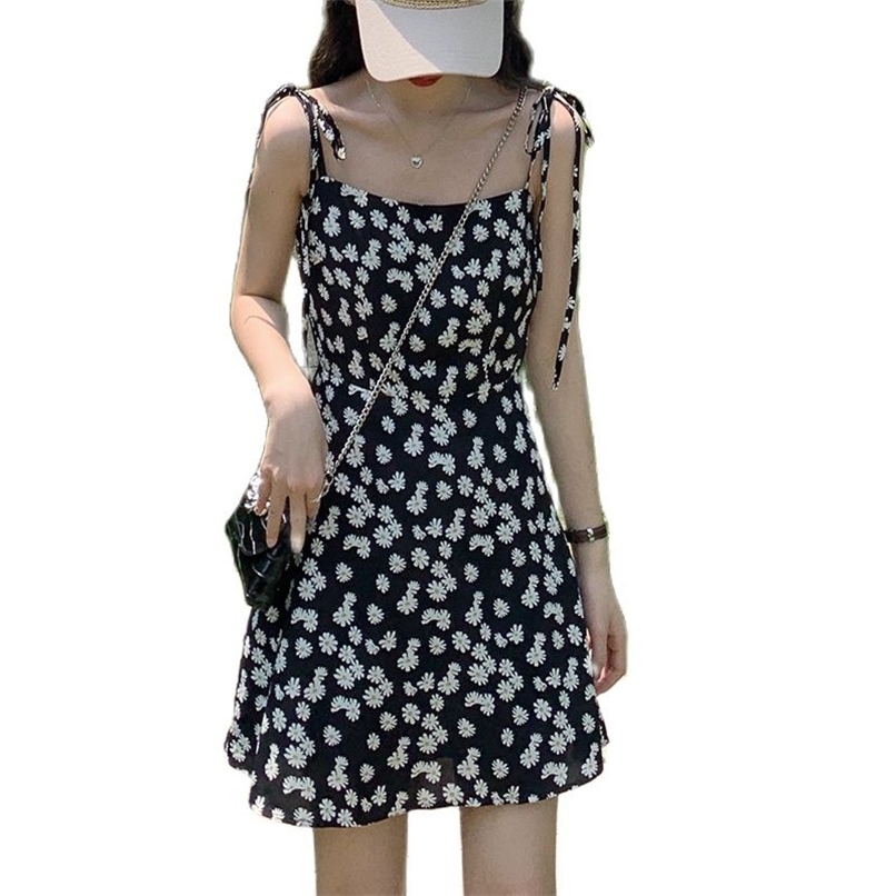 Elegant dress female retro daisy floral suspender skirt summer and Korean fashion women's clothing 210520, 8540 mini dress
Elegant dress female retro daisy floral suspender skirt summer and Korean fashion women's clothing 210520, 8540 mini dress