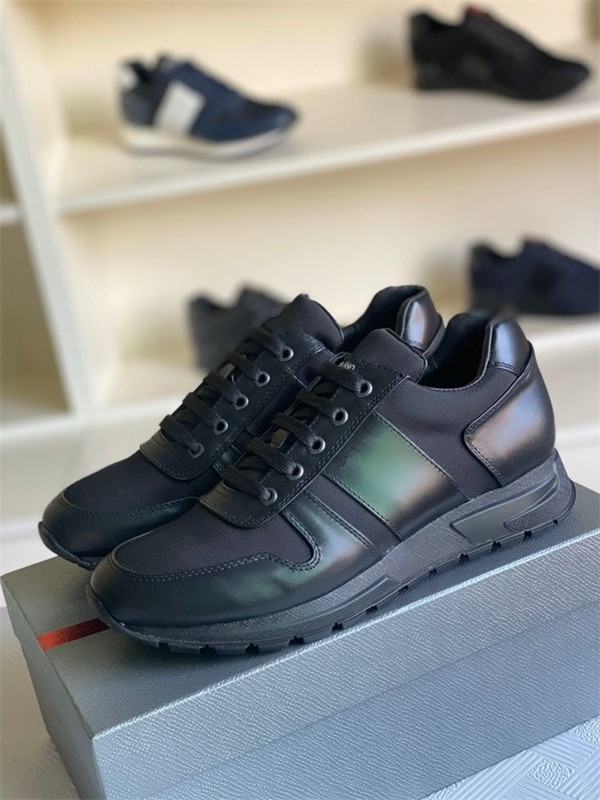 2021 Arrival Mens Knit Sneakers Luxury Designer Oversize Sneaker Light Rubber Sole Trainers, 02
2021 Arrival Mens Knit Sneakers Luxury Designer Oversize Sneaker Light Rubber Sole Trainers, 02