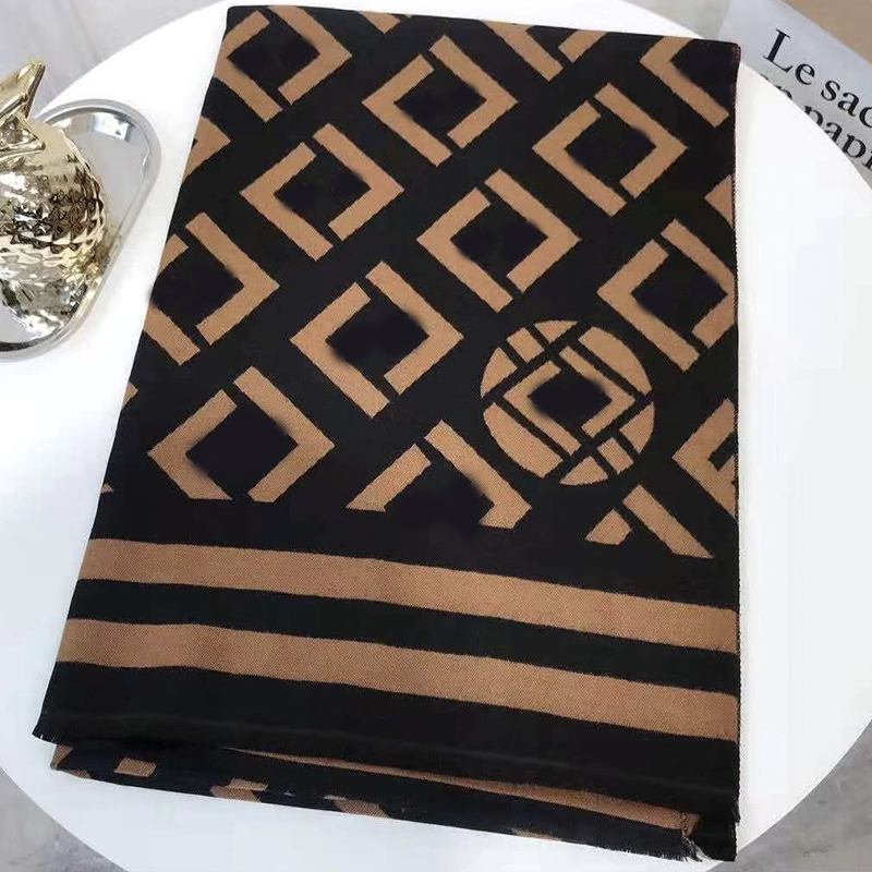 High Quality Designer Scarf Men Women Scarves Classic Cotton Cashmere Scarfs Luxury Letter Flower Blanket Autumn Winter Shawl Size 65*190cm, Blue;gray
High Quality Designer Scarf Men Women Scarves Classic Cotton Cashmere Scarfs Luxury Letter Flower Blanket Autumn Winter Shawl Size 65*190cm, Blue;gray