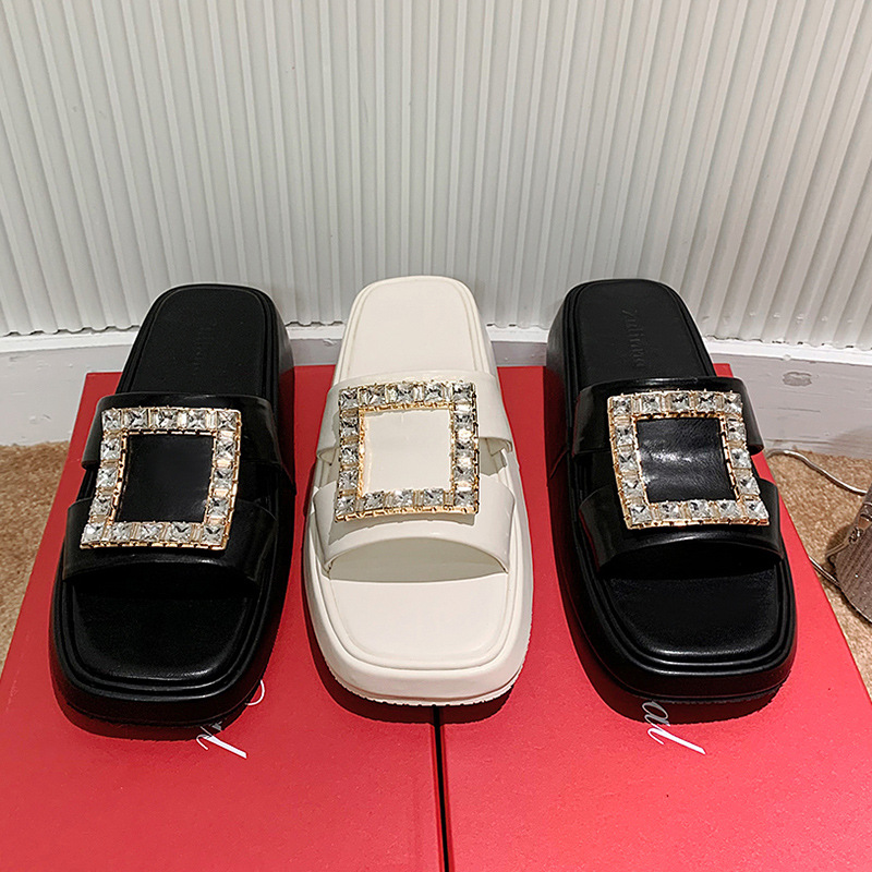 2021 new rhinestone sandal square buckle slippers women outer wear summer fashion beach lazy thick-soled sandals
2021 new rhinestone sandal square buckle slippers women outer wear summer fashion beach lazy thick-soled sandals