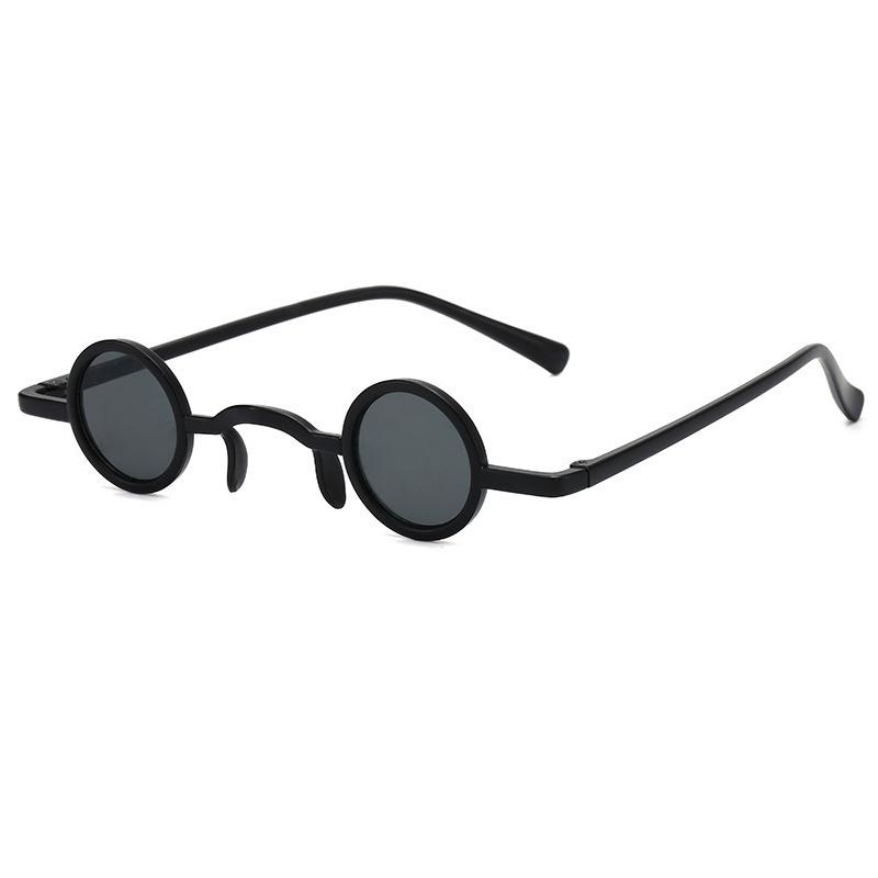 Sunglasses Retro Round Frame Personalized Ladies Outdoor Street Fashion Trend Glasses Men's Sports Driving Mirror UV400, White;black
Sunglasses Retro Round Frame Personalized Ladies Outdoor Street Fashion Trend Glasses Men's Sports Driving Mirror UV400, White;black