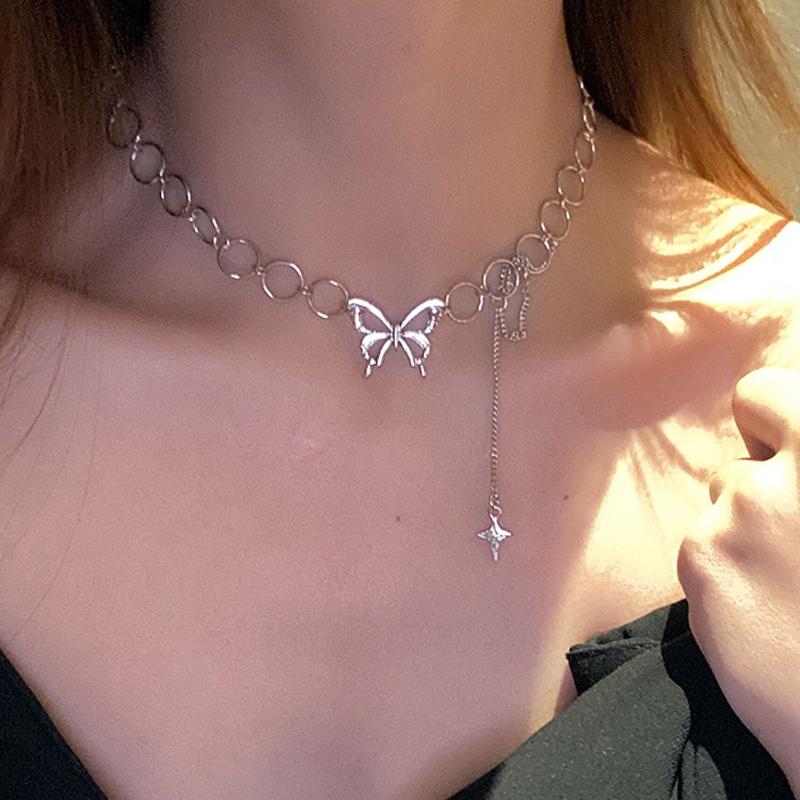 Chokers Punk Hollow Butterfly Choker Necklace Statement Girlfriend Gift Cute Bicolor Link Chain Clavicle Jewelry Collier Femme
Chokers Punk Hollow Butterfly Choker Necklace Statement Girlfriend Gift Cute Bicolor Link Chain Clavicle Jewelry Collier Femme