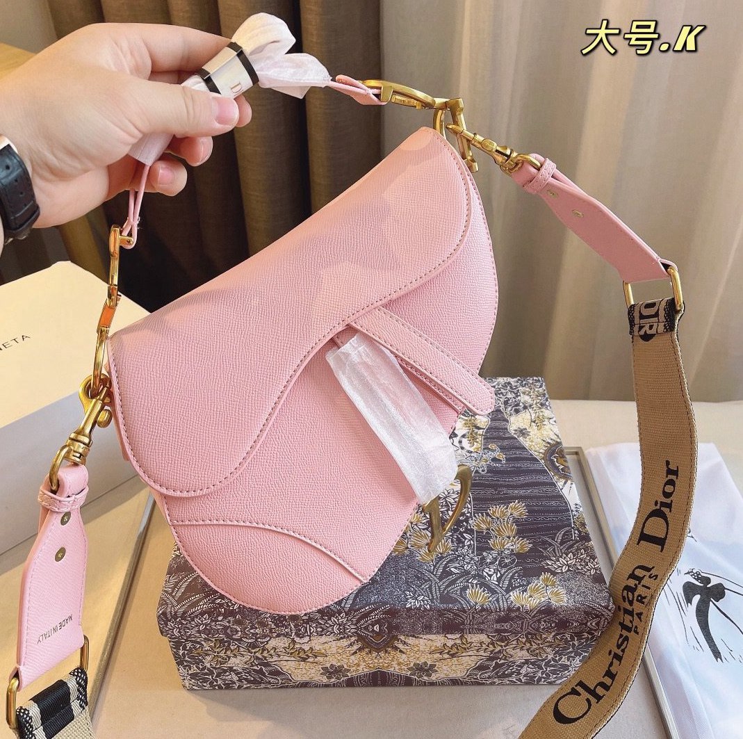 Top Luxury Handbag Fashion Crossbody Bag Favorite Design Chain Clutch Leather Handbags Women Bags Wallet Logo - D1837, Red;black
Top Luxury Handbag Fashion Crossbody Bag Favorite Design Chain Clutch Leather Handbags Women Bags Wallet Logo - D1837, Red;black