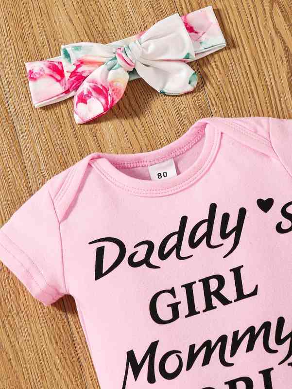 Baby Girl Slogan Graphic Bodysuit & Floral Shorts & Headband SHE