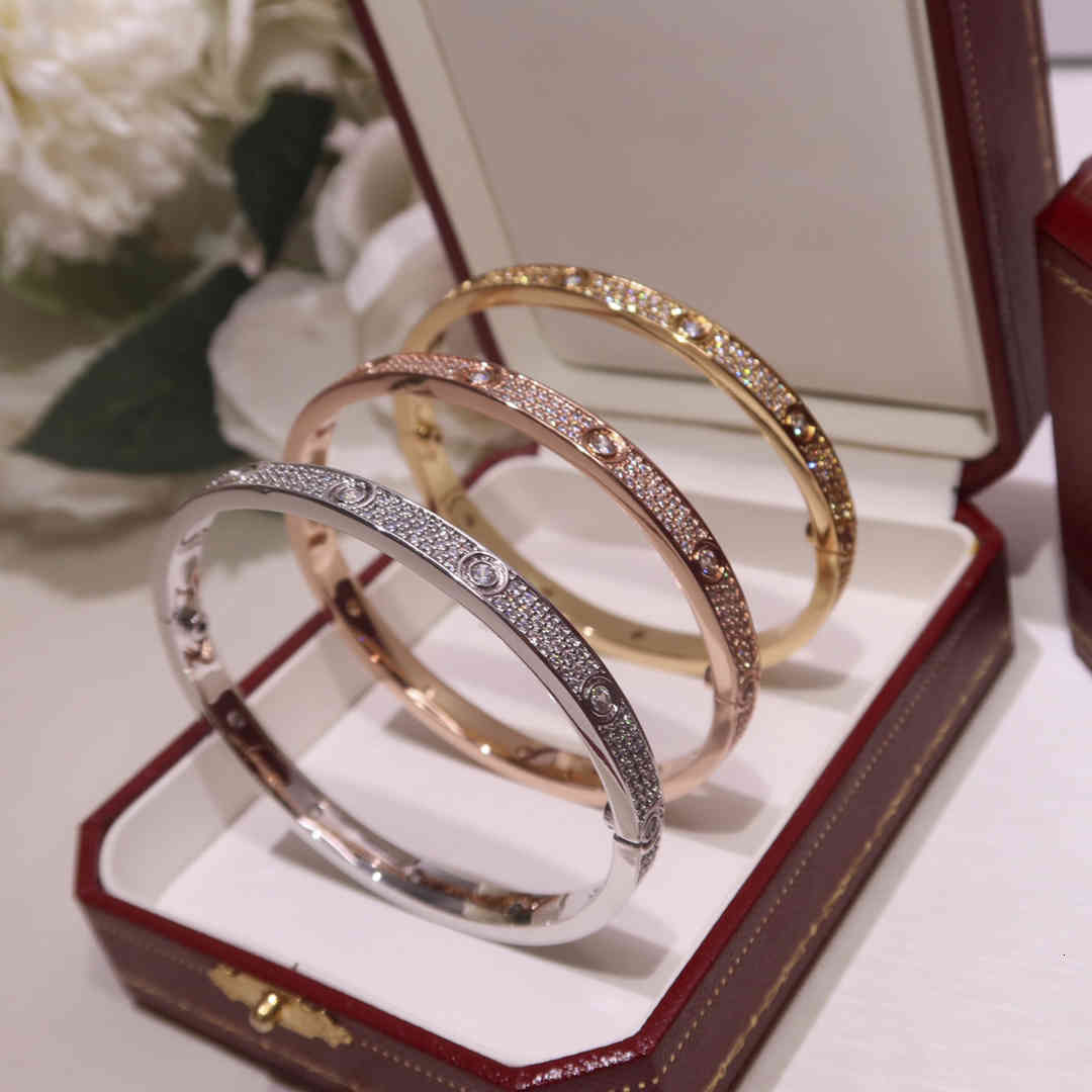 Luxury jewelry Classic Bracelets Bangles Wristband for Couples and Lovers Wedding Gift Rose Gold Silver Valentines Day Thanksgiving Diamond, Golden;silver
Luxury jewelry Classic Bracelets Bangles Wristband for Couples and Lovers Wedding Gift Rose Gold Silver Valentines Day Thanksgiving Diamond, Golden;silver