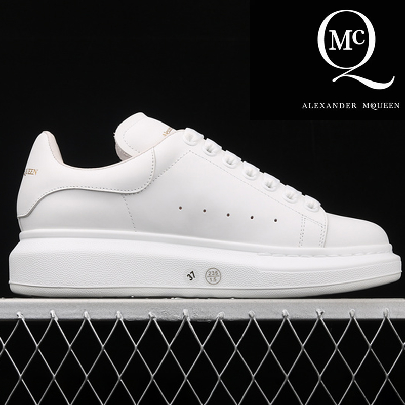 2021 Velvet black Casual shoes rainbow wedding platform Fashion Party Men Womens shoe laser blue Leather reflective triples White Red Flat sneakers with tag, #37- 20 us dollars for box
2021 Velvet black Casual shoes rainbow wedding platform Fashion Party Men Womens shoe laser blue Leather reflective triples White Red Flat sneakers with tag, #37- 20 us dollars for box