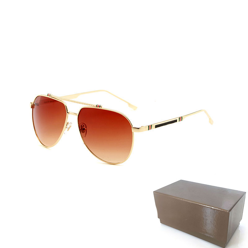 High Quality Designer Womans Sunglasses 1033 Luxury Mens Sun glasses UV Protection men eyeglass Gradient Metal hinge Fashion women spectacles with Original boxs
High Quality Designer Womans Sunglasses 1033 Luxury Mens Sun glasses UV Protection men eyeglass Gradient Metal hinge Fashion women spectacles with Original boxs