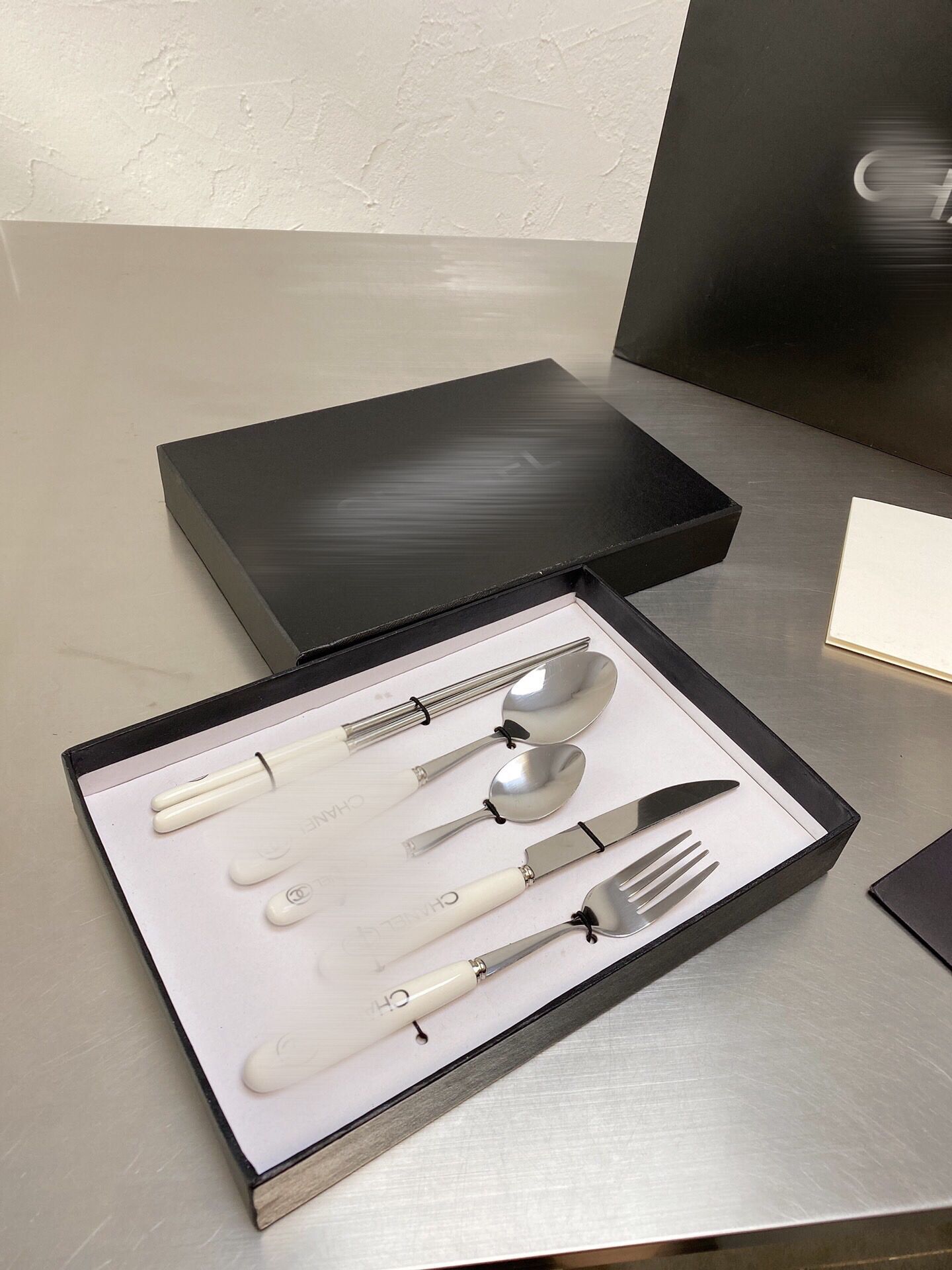 Luxury dinnerware Sets Signage knife fork chopsticks and spoons 5 pieces 1 set classic 304 stainless steel material for home hotel restaurant party dinner cafe new, As pic
Luxury dinnerware Sets Signage knife fork chopsticks and spoons 5 pieces 1 set classic 304 stainless steel material for home hotel restaurant party dinner cafe new, As pic