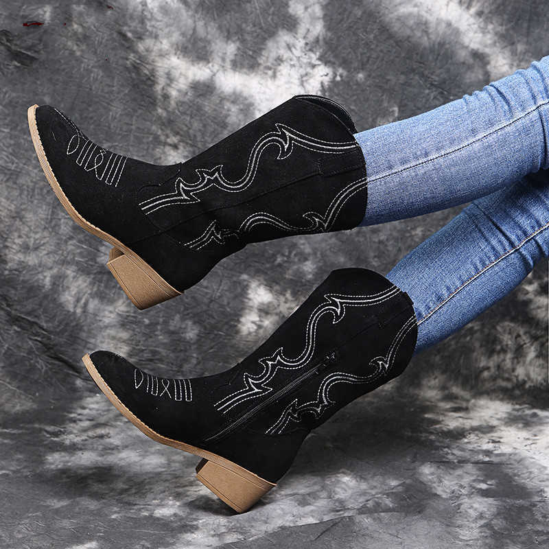 Flat Platform Cowboy Boots Women Shoes Autumn Winter Fur Leather Boots Fashion Round Toe High heels Ladies Shoes Y0914