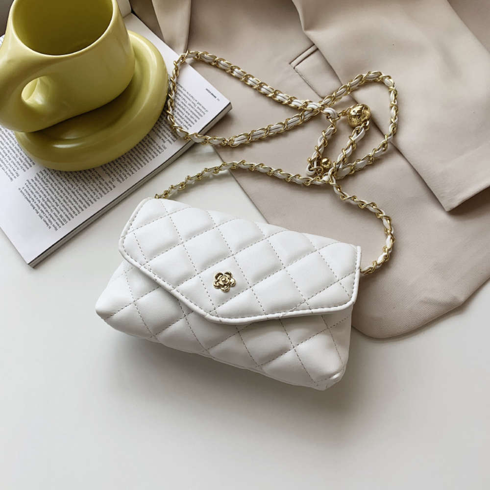 Feini Beishi Bag Women's 2021 Fashion Pearl Chain Xia Xiaoxiangfeng Lingge One Shoulder Msenger, White
Feini Beishi Bag Women's 2021 Fashion Pearl Chain Xia Xiaoxiangfeng Lingge One Shoulder Msenger, White