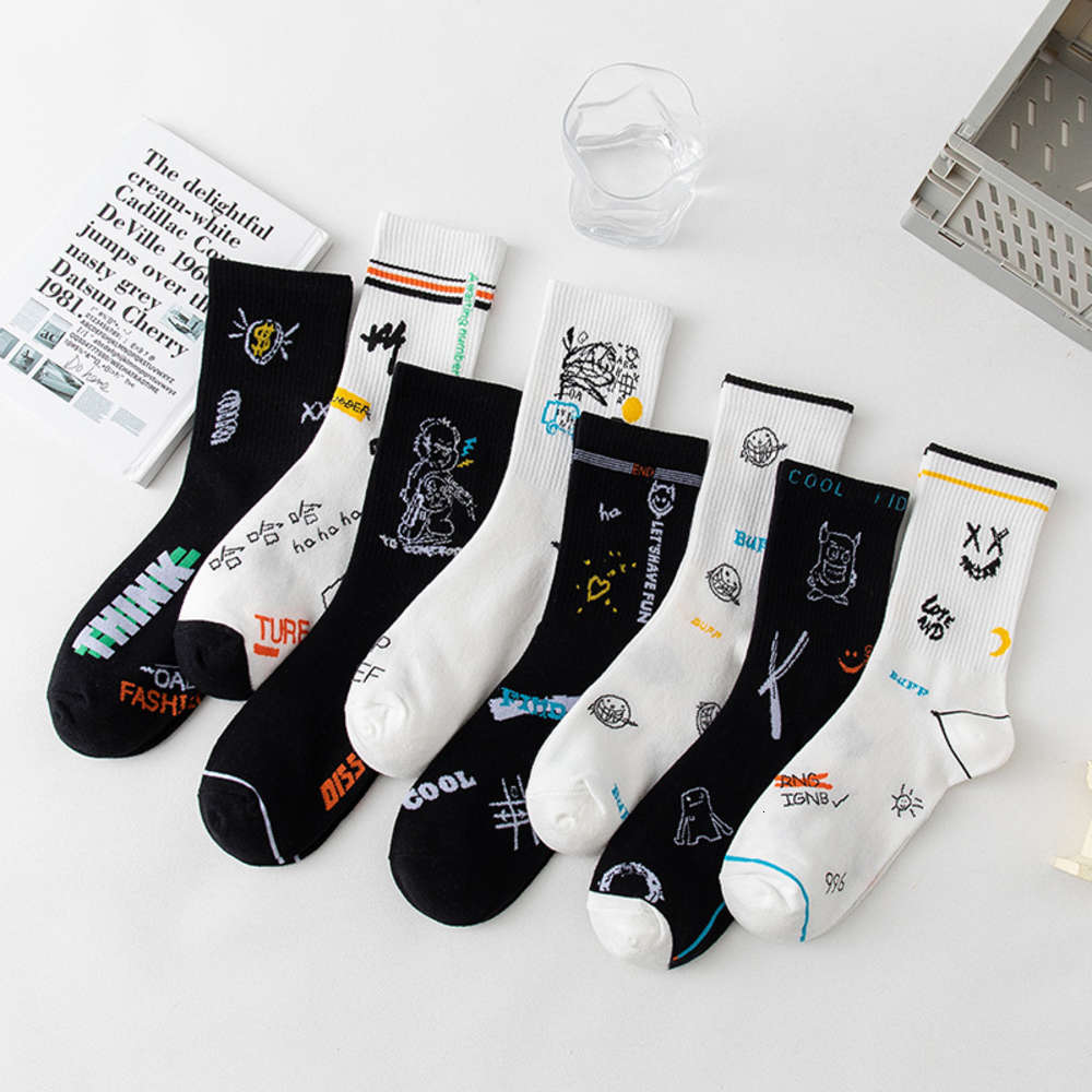 Black tide brand socks men's stockings spring autumn pure cotton ins street graffiti medium tube women's white
Black tide brand socks men's stockings spring autumn pure cotton ins street graffiti medium tube women's white