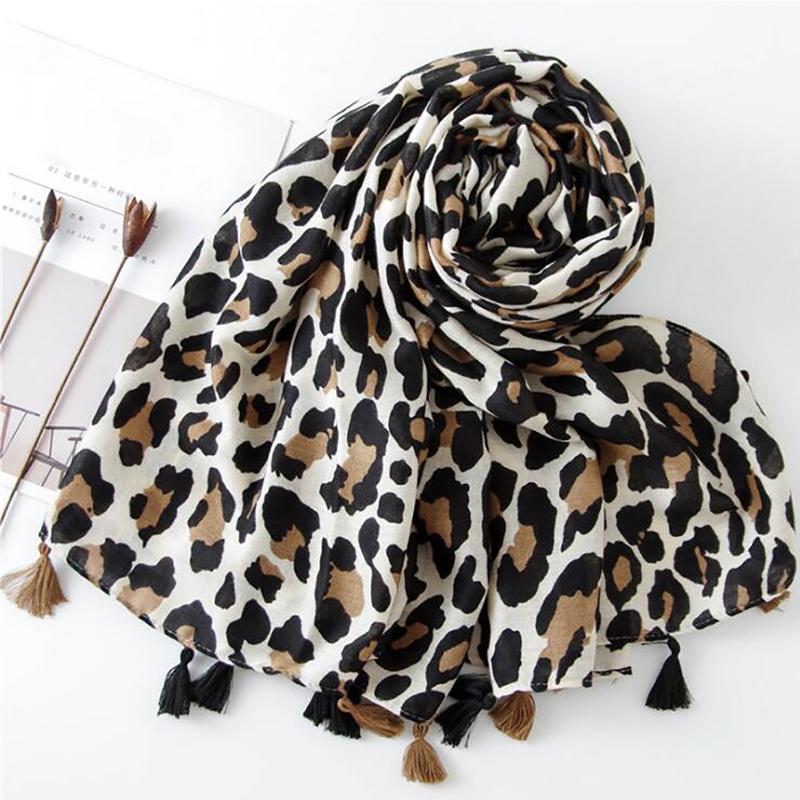 Scarves Fashion Leopard Cotton Scarf DIY Styles Women Head Neck Large Square Hair Ties Bands Neckerchief
Scarves Fashion Leopard Cotton Scarf DIY Styles Women Head Neck Large Square Hair Ties Bands Neckerchief