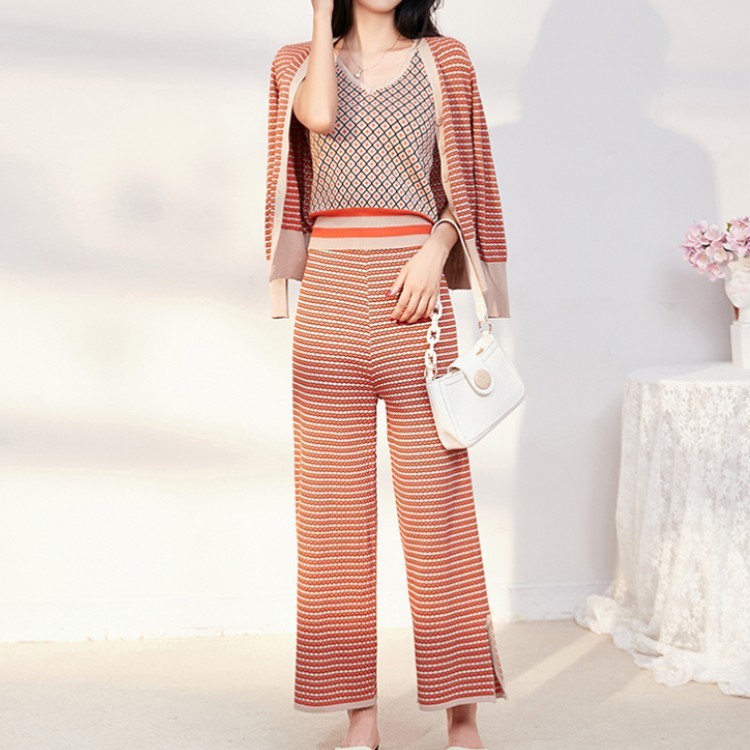 Autumn 3 Piece set Women's Fashion Knitted Long Sleeve Sweater Coat + Sexy Vest + High Waist Wide Leg Pants Outfits Female 210518, Photo color
Autumn 3 Piece set Women's Fashion Knitted Long Sleeve Sweater Coat + Sexy Vest + High Waist Wide Leg Pants Outfits Female 210518, Photo color