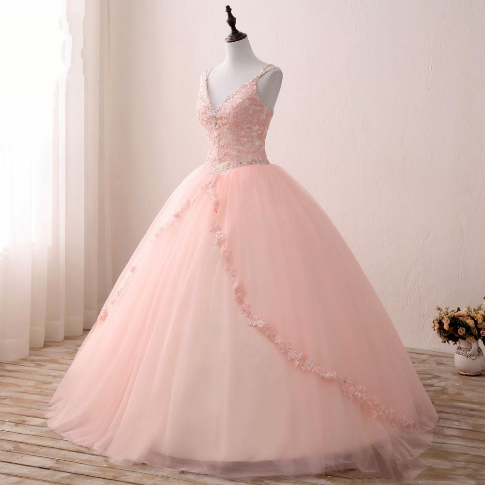 Princess Crystals Beaded Quinceanera Dresses Blush Pink Ball Gowns Lace Appliques Straps V-Neck Prom Dresses Floor Length Tulle Sweet 16 Dress vestido