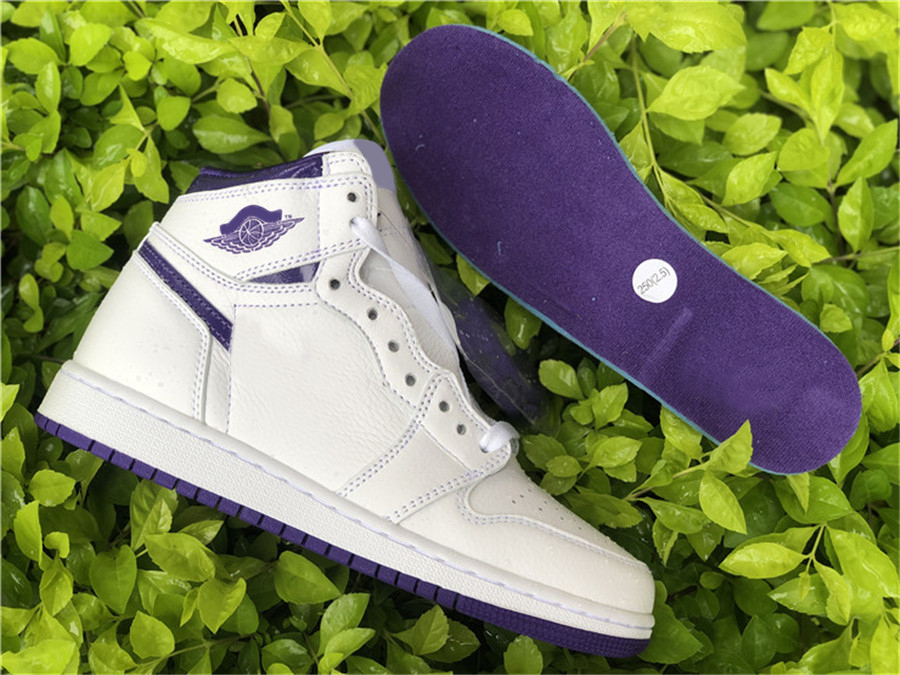 Authentic 1 High OG WMNS Court Purple Shoes Men Women Satin Black Toe Blue Chill Seafoam Tie-Dye UNC To Chicago Silver Outdoor Sports Sneake
Authentic 1 High OG WMNS Court Purple Shoes Men Women Satin Black Toe Blue Chill Seafoam Tie-Dye UNC To Chicago Silver Outdoor Sports Sneake