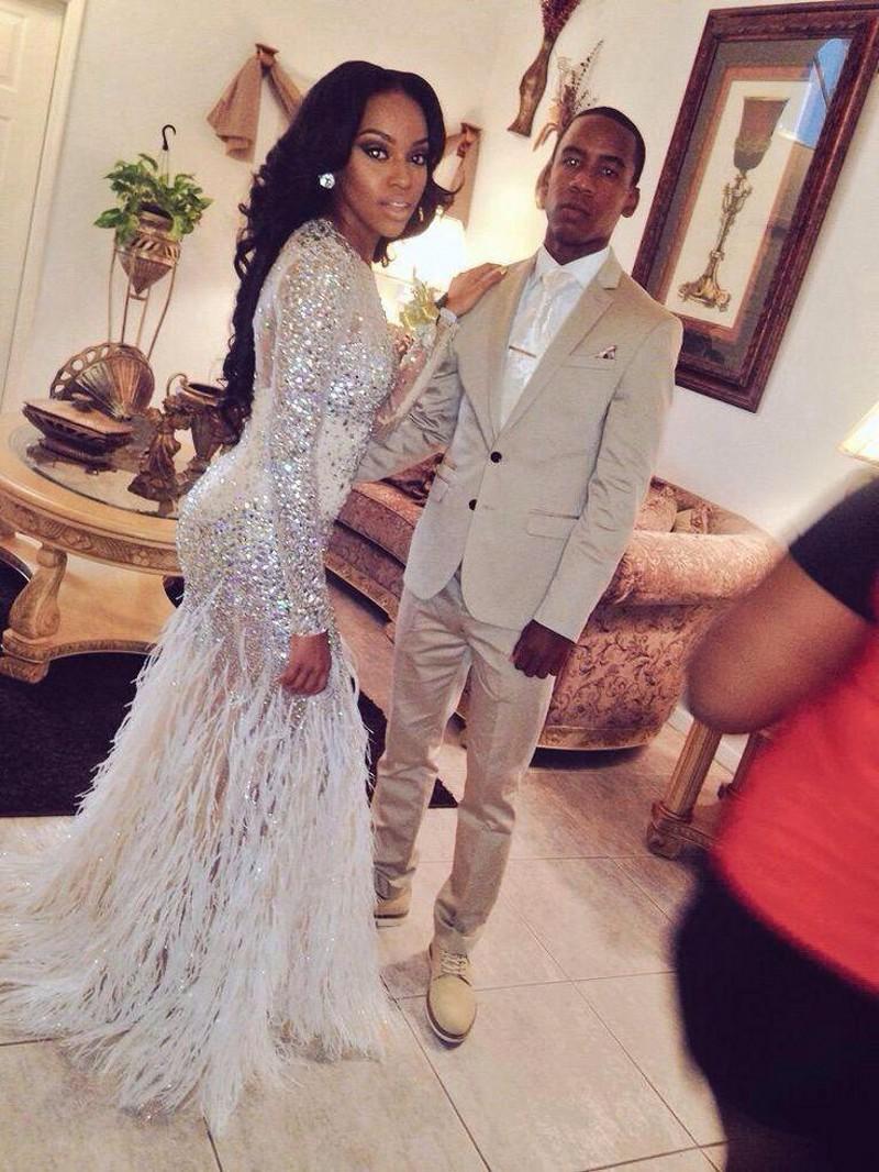 Party Dresses Luxury Black Girls Prom 2021 Ostrich Feathers Crystal Beaded Vestidos De Festa Mermaid Long Sleeves Evening Gowns, Purple
Party Dresses Luxury Black Girls Prom 2021 Ostrich Feathers Crystal Beaded Vestidos De Festa Mermaid Long Sleeves Evening Gowns, Purple