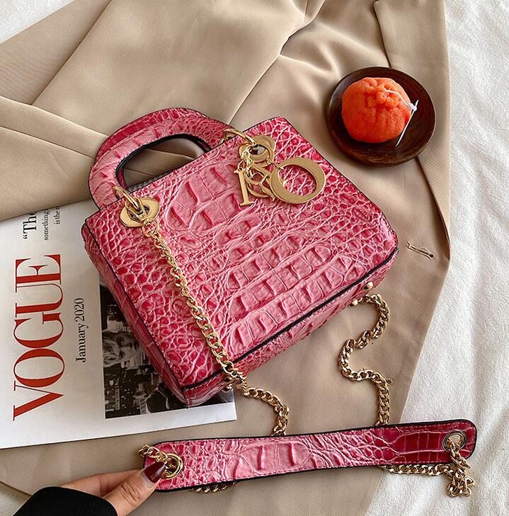 Factory wholesale women shoulder bags elegant atmosphere crocodile handbag personalized trend embossed chain bag summer candy-colored womens handbags
Factory wholesale women shoulder bags elegant atmosphere crocodile handbag personalized trend embossed chain bag summer candy-colored womens handbags