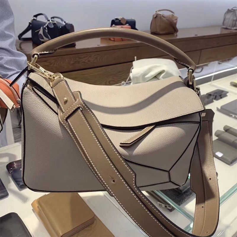 Fashion 2021 Puzzle New Geometric Rhombic Mini Leather Women's Single Shoulder Cross Pillow Doctor's Bag Ctt, Midnight blue - lychee
Fashion 2021 Puzzle New Geometric Rhombic Mini Leather Women's Single Shoulder Cross Pillow Doctor's Bag Ctt, Midnight blue - lychee