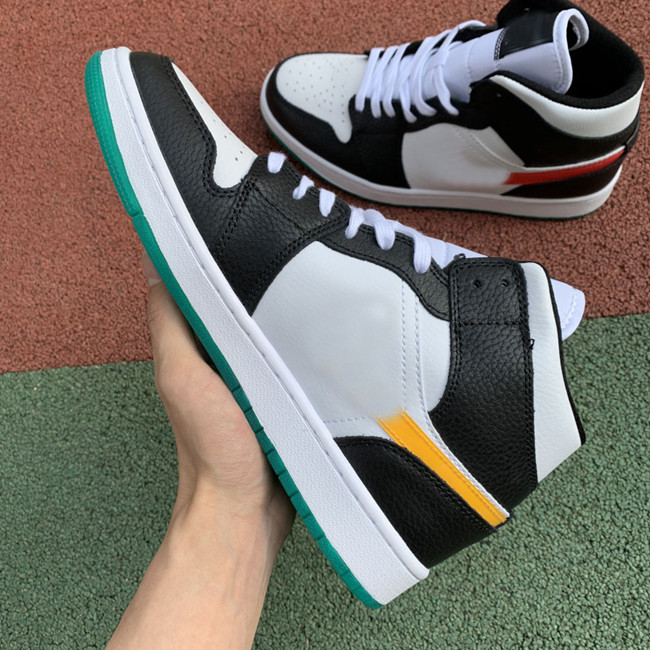 1 Mid Alternate Swooshes Red Yellow (W) BQ6472 063 BLACK UNIVERSITY RED WHITE LUCID GREEN golf shoes tennis shoes mens designer trainers
1 Mid Alternate Swooshes Red Yellow (W) BQ6472 063 BLACK UNIVERSITY RED WHITE LUCID GREEN golf shoes tennis shoes mens designer trainers