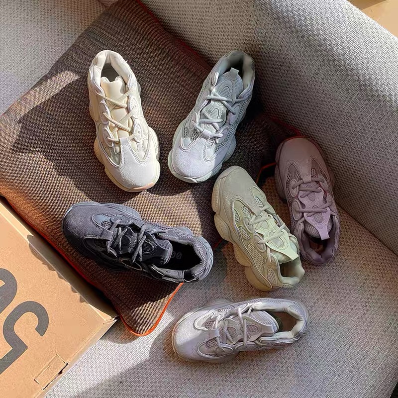 2021 newest batch Kanye 500 running shoes blush bone white enflame moon yellow salt soft vision taupe light utility black outdoor sports runner sneakers size 36-46
2021 newest batch Kanye 500 running shoes blush bone white enflame moon yellow salt soft vision taupe light utility black outdoor sports runner sneakers size 36-46