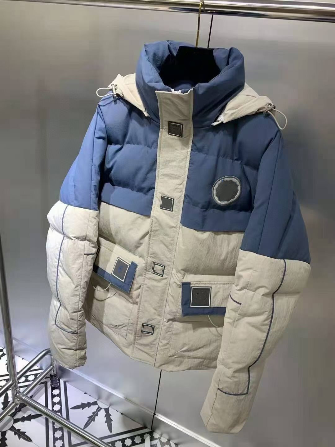 Cattle new down jacket top with white goose down filled embroidery medieval ski jacket waterproof men and women, Black
Cattle new down jacket top with white goose down filled embroidery medieval ski jacket waterproof men and women, Black