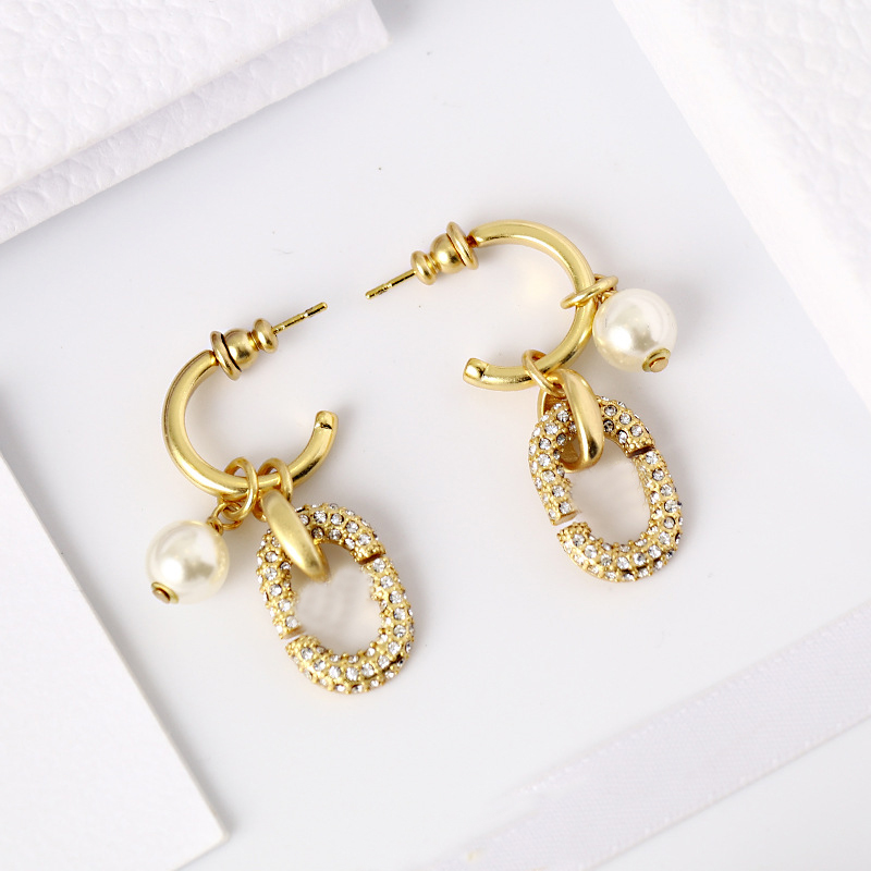 Designer New letter Earring tassel cds Earrings Charm Stars stud women Internet celebrity pearl earring female Luxury Jewelry gift party a1
Designer New letter Earring tassel cds Earrings Charm Stars stud women Internet celebrity pearl earring female Luxury Jewelry gift party a1