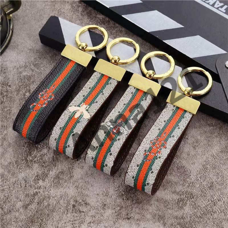2021 Luxury Keychain High Qualtiy Key Chains & Key Ring Holder Brand Designers Key Chain Porte Clef Gift Men Women Car Bag Keychains A121, Black
2021 Luxury Keychain High Qualtiy Key Chains & Key Ring Holder Brand Designers Key Chain Porte Clef Gift Men Women Car Bag Keychains A121, Black