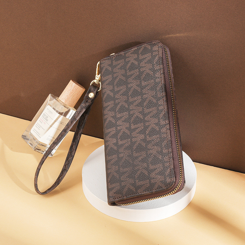 Wholesale factory ladies coin purses classic printed leather long purse retro contrast Joker clutch bag multifunctional double zipper fashion storage wallet, Khaki4(single zipper)
Wholesale factory ladies coin purses classic printed leather long purse retro contrast Joker clutch bag multifunctional double zipper fashion storage wallet, Khaki4(single zipper)