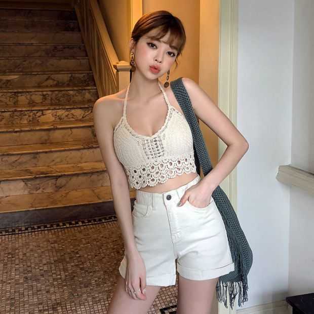femme crop tops Summer Beach Crochet Camis Women Sexy Tassles Halter Camis Lady Holiday Seaside crochet bikini 210625