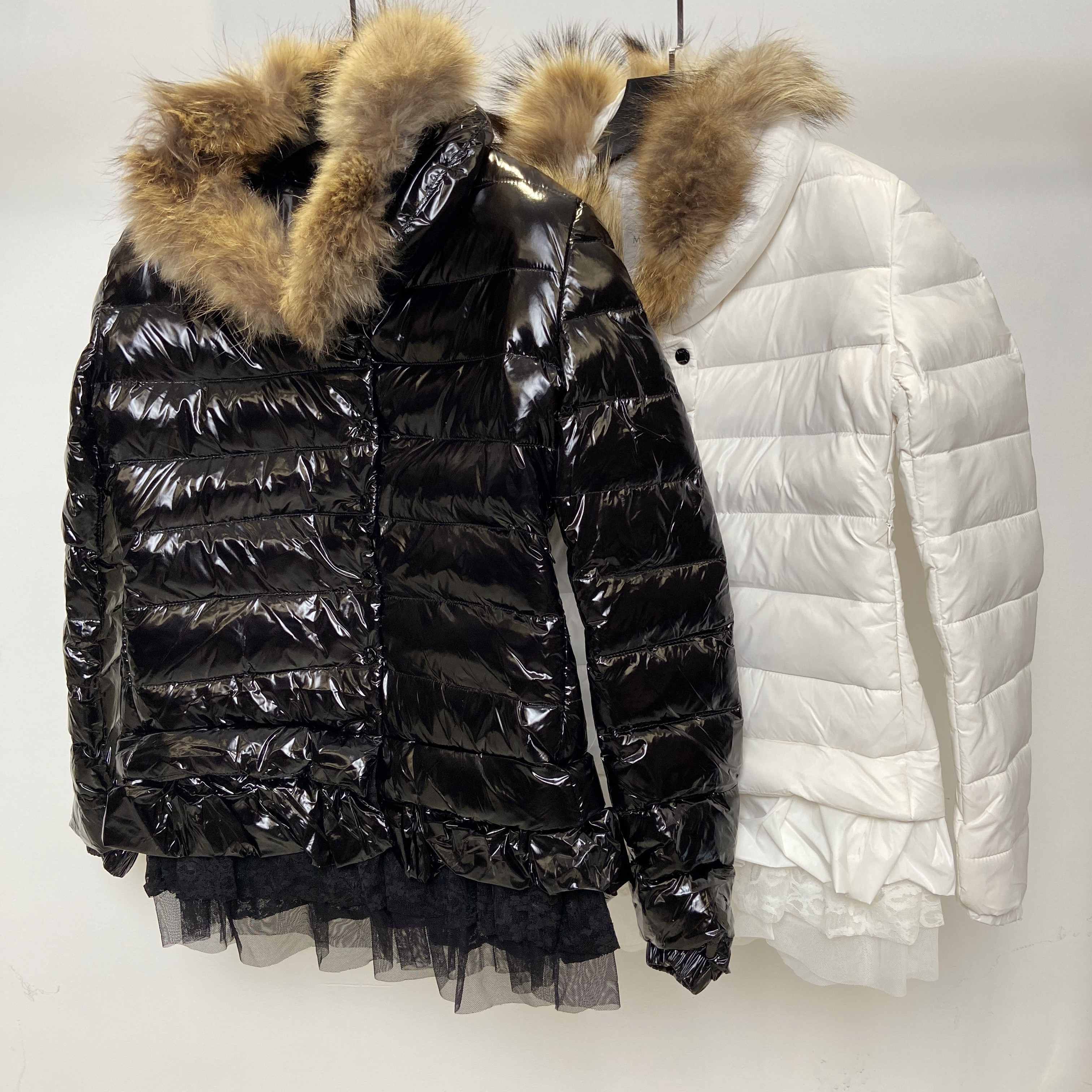winter Down jacket women coats Parkas classic outdoor cold and warm thick Long trench coat high-quality durable Outerwear Fur collar jackets, Customize
winter Down jacket women coats Parkas classic outdoor cold and warm thick Long trench coat high-quality durable Outerwear Fur collar jackets, Customize