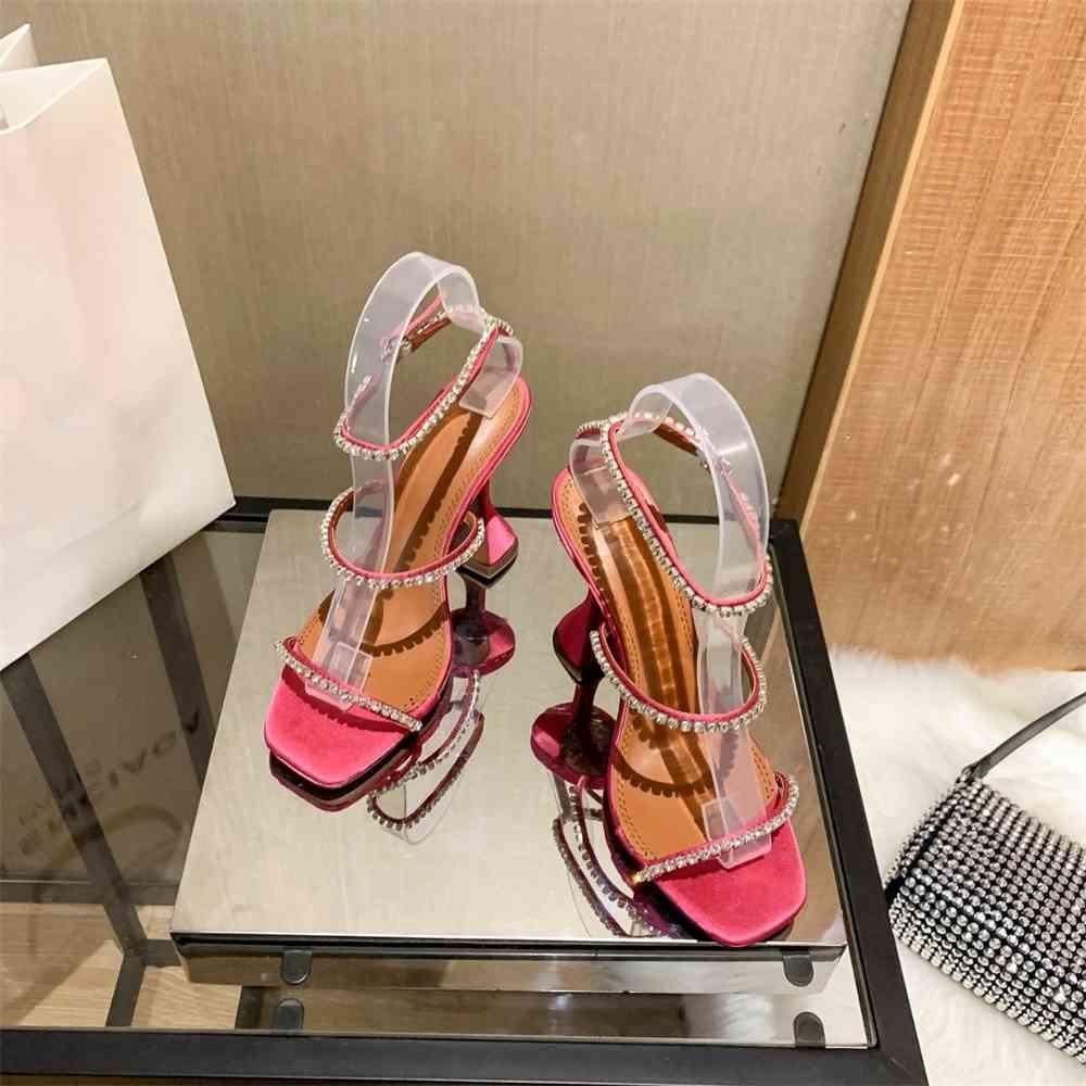AMINA MUADDI 2021 Outlet Store Wine glass with diamond strap high heels new Amina square head with fairy style fashion sandals PmV, Blue
AMINA MUADDI 2021 Outlet Store Wine glass with diamond strap high heels new Amina square head with fairy style fashion sandals PmV, Blue