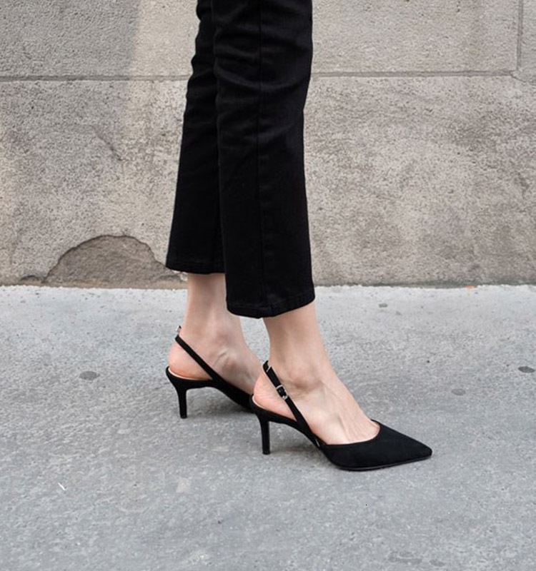 high Dress Shoes heels Pointed women's Korean fashion one word buckle back thin heel shoes black professional work PQMJ, 1# shoe box
high Dress Shoes heels Pointed women's Korean fashion one word buckle back thin heel shoes black professional work PQMJ, 1# shoe box