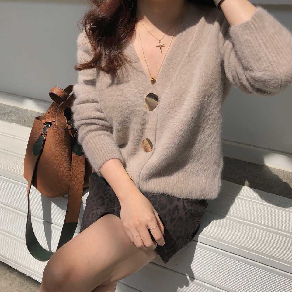 Autumn Winter Fashion Women Mink Cashmere Cardigan Sweater Female V-neck Knitted Long haired mink cashmere sweater 210918