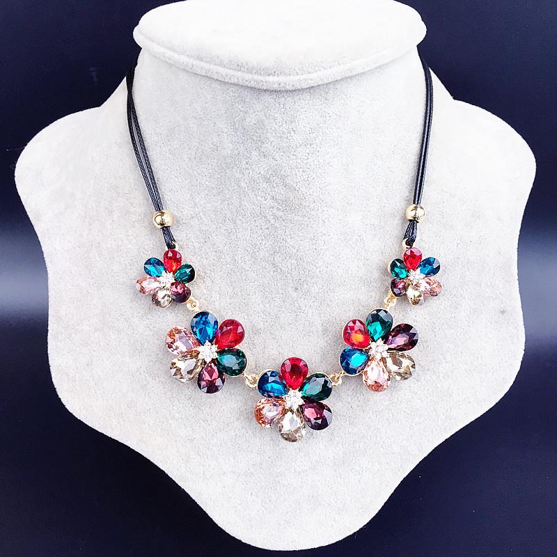 Women Crystal Statement Necklaces Flower Chokers For Wedding Holiday Party Dress Accessories Fashion Imitated CZ Beads Pendents
Women Crystal Statement Necklaces Flower Chokers For Wedding Holiday Party Dress Accessories Fashion Imitated CZ Beads Pendents