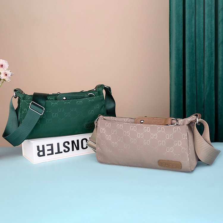 Sole by designer cheap new fashion Decor single shoulder oblique span leisure nylon cloth women's bag purse, Red
Sole by designer cheap new fashion Decor single shoulder oblique span leisure nylon cloth women's bag purse, Red