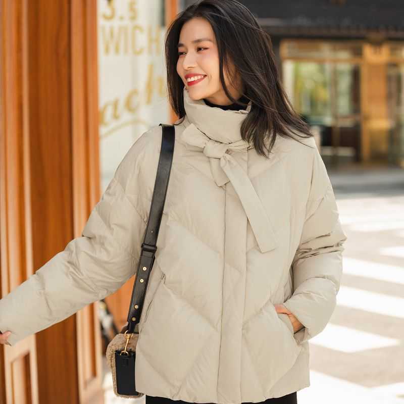 INMAN Winter Women's Short Down Jacket Windproof Stand Collar Loose Cute Little 90 suede Down Coat 210819