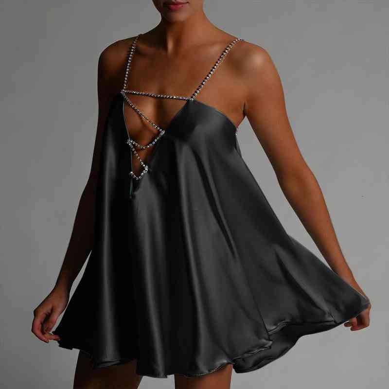 diamante chain satin low back swing dress with iridescent crystal straps and neck celebrity party elegant women dress, Black;gray
diamante chain satin low back swing dress with iridescent crystal straps and neck celebrity party elegant women dress, Black;gray