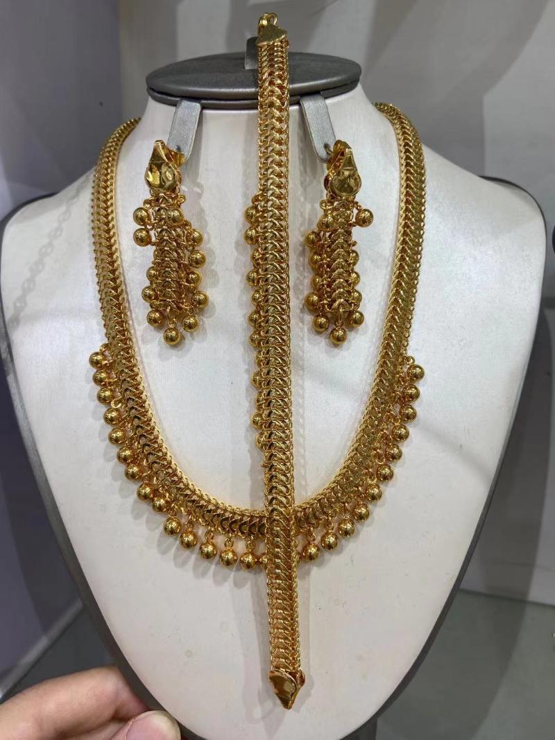 Earrings & Necklace Dubai Round Beads 24K Gold Temperament Arab Jewelry Set Plated Wedding Earring Ladies Gift, Silver
Earrings & Necklace Dubai Round Beads 24K Gold Temperament Arab Jewelry Set Plated Wedding Earring Ladies Gift, Silver