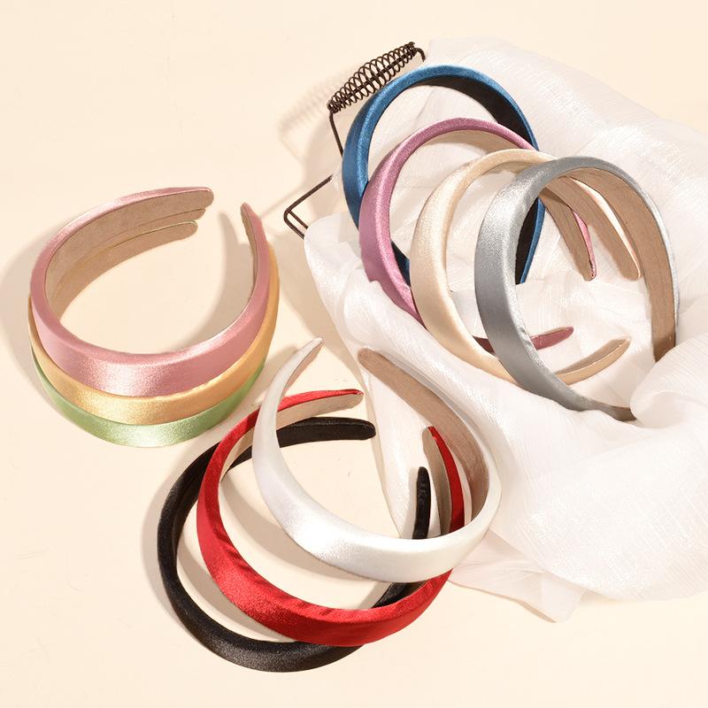 Hair Accessories Europe And The United States Retro Satin Bands Female Temperament Headband Solid Color Ins Net Red Jewelry
Hair Accessories Europe And The United States Retro Satin Bands Female Temperament Headband Solid Color Ins Net Red Jewelry