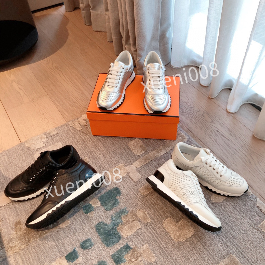 2021 Designe Mens Cloudbust Thunder Knit Sneakers Luxury Designer Oversize Sneaker Light Rubber Sole 3D Trainers Womens Big qqxc210512, Choose the color
2021 Designe Mens Cloudbust Thunder Knit Sneakers Luxury Designer Oversize Sneaker Light Rubber Sole 3D Trainers Womens Big qqxc210512, Choose the color