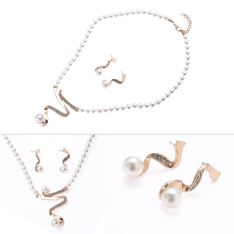 Earrings & Necklace Pendant Inlaid Personality Women's Set Diamond Fashion Pearl Earring Women Suits Sets, Silver
Earrings & Necklace Pendant Inlaid Personality Women's Set Diamond Fashion Pearl Earring Women Suits Sets, Silver