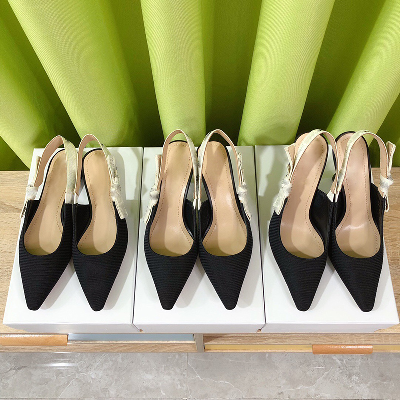 2021 summer Fashion heels sandals sexy letter cloth Womens shoe Brand women Genuine Leather sole Fine High heeled Adhesive shoes Sandal size 34-41, Black
2021 summer Fashion heels sandals sexy letter cloth Womens shoe Brand women Genuine Leather sole Fine High heeled Adhesive shoes Sandal size 34-41, Black