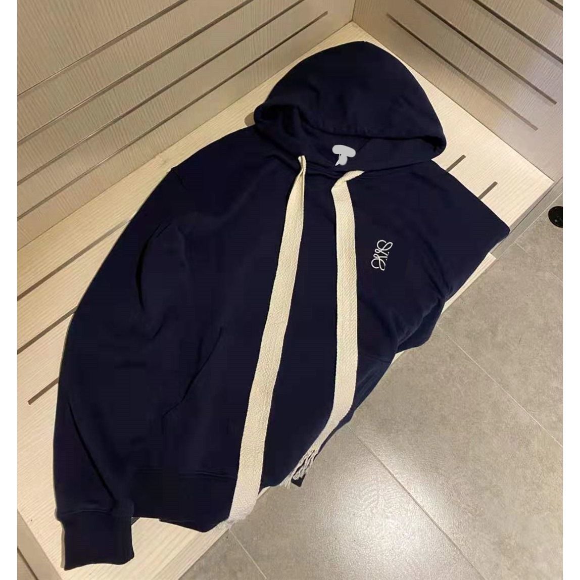 Hot Brand 2021 Autumn New Chest Embroidery Simple and Fashionable Korean Loose Casual Couple Streamer Sweater Outlet Hot, Black
Hot Brand 2021 Autumn New Chest Embroidery Simple and Fashionable Korean Loose Casual Couple Streamer Sweater Outlet Hot, Black