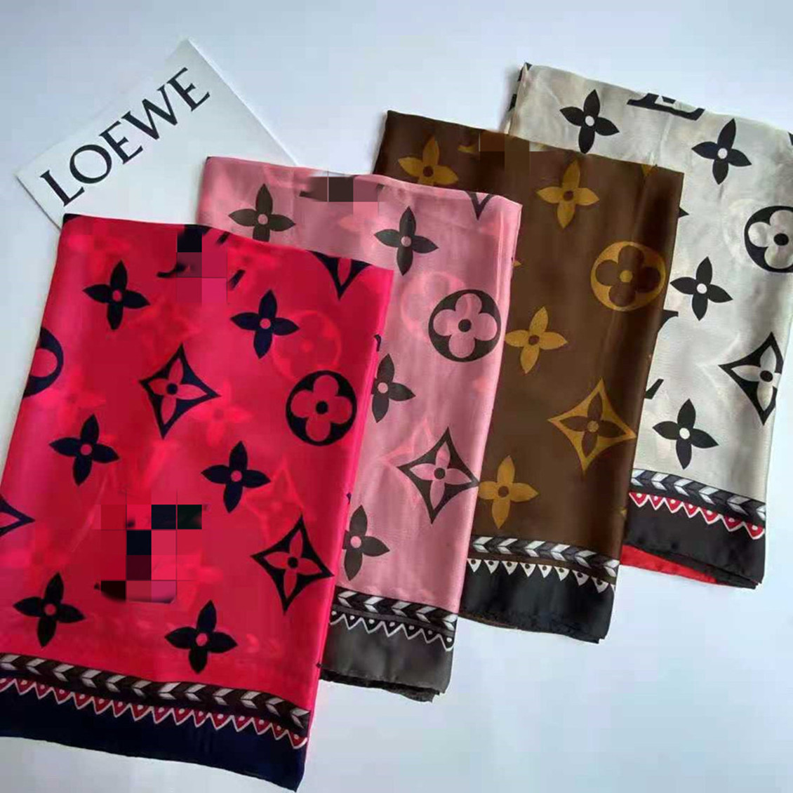 Fashion Designer Women Silk Scarf Autumn Wool Scarfs Classic Letters Wrap Unisex Shawl Scarves Size 180*90 High Quality 4 Colors Option, Blue;gray
Fashion Designer Women Silk Scarf Autumn Wool Scarfs Classic Letters Wrap Unisex Shawl Scarves Size 180*90 High Quality 4 Colors Option, Blue;gray