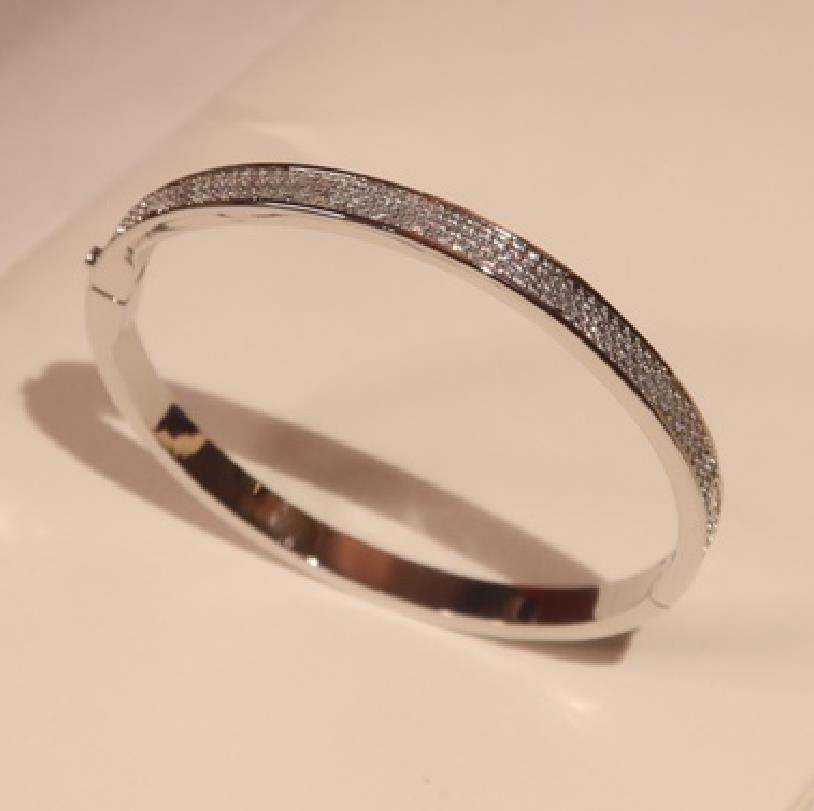 Women Bangle Bracelets Vintage Style Party Wedding Jewelry for Couples Design Engagement Gift
Women Bangle Bracelets Vintage Style Party Wedding Jewelry for Couples Design Engagement Gift